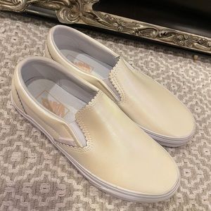 Ladies NEW VANS pearl iridescent ivory 8.5